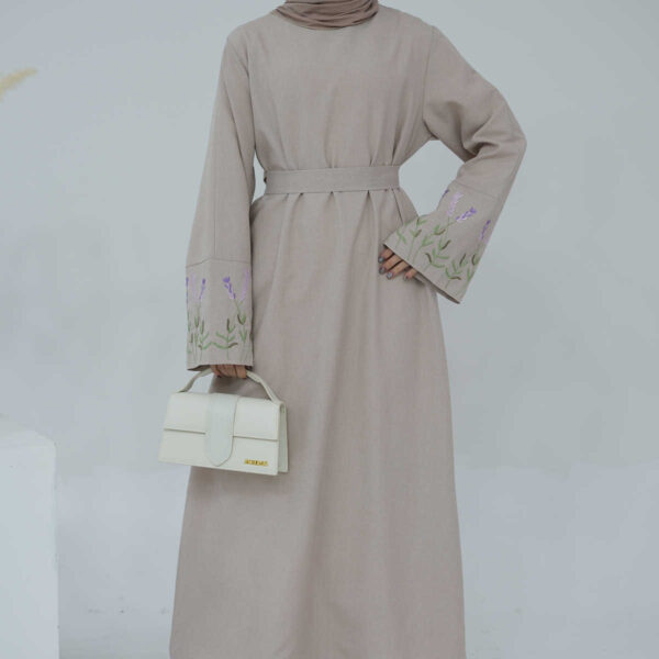 beautiful floral embroidery Islamic abaya - Image 3